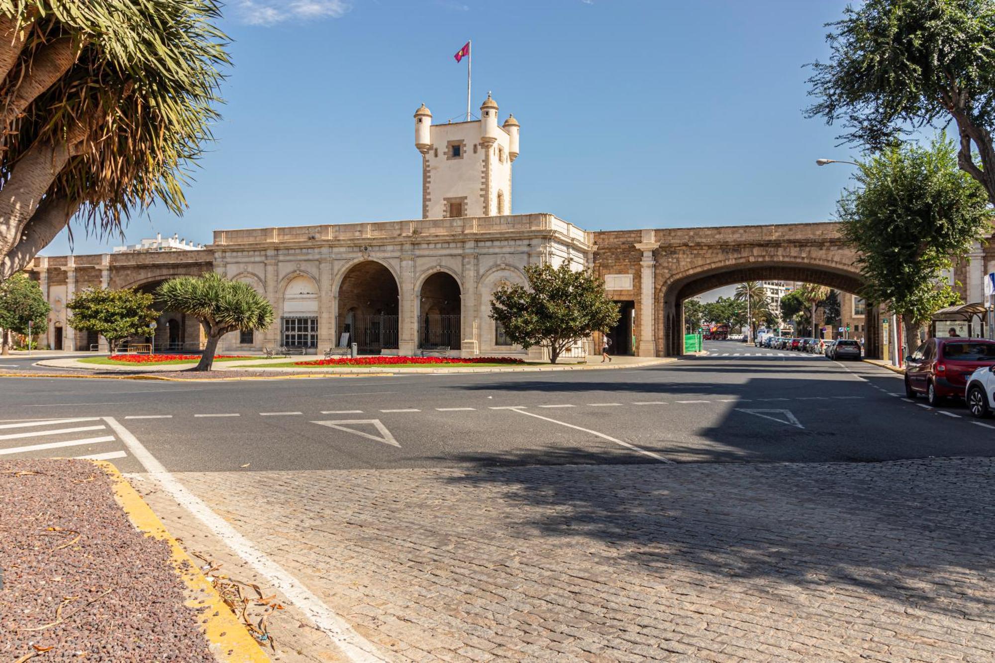 Allo Apartments San Roque Bajo B Cadiz Bagian luar foto